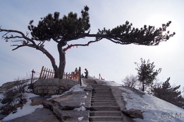 华山