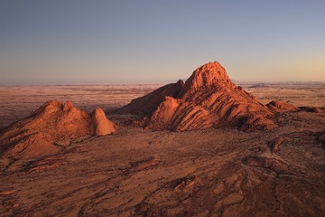 航拍Spitzkoppe神山