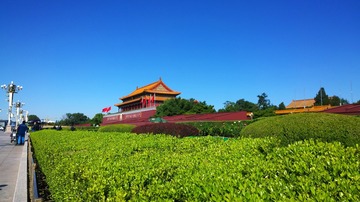 簇锦，