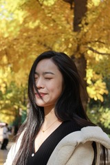 1304623