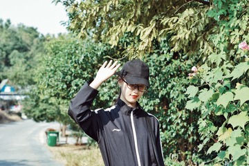 001