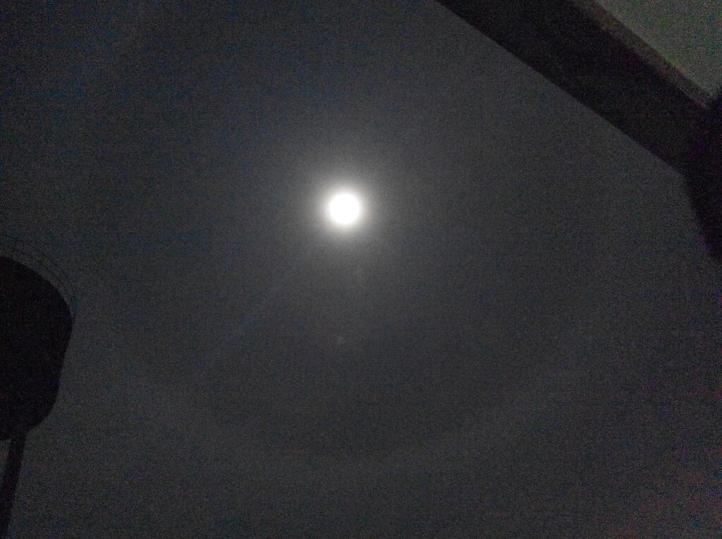 前置摄像头拍的