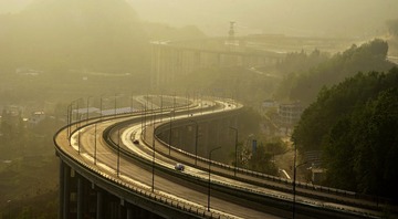 山道弯弯