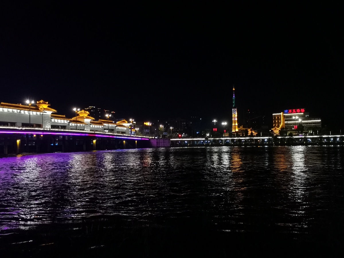 金雁夜色