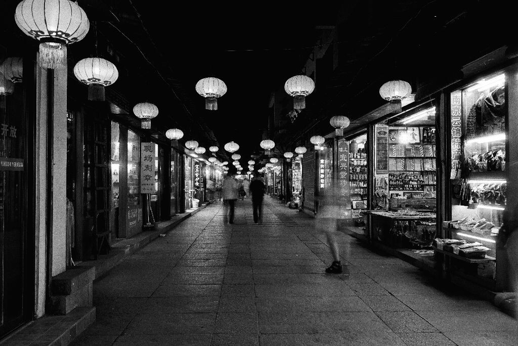 人来人往，皆为过客<br />
pan 100