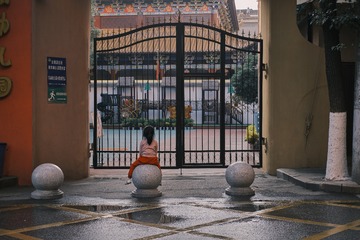 001