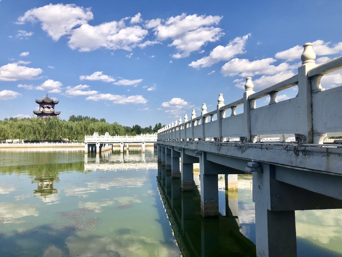 凤鸣湖