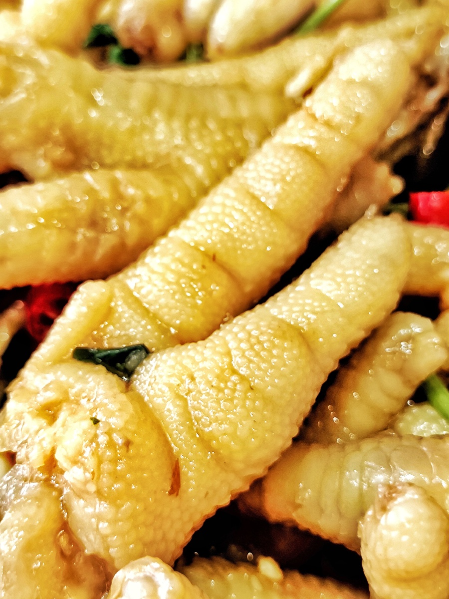 手工特色网红鸡爪柠檬鸡爪香辣鸡爪