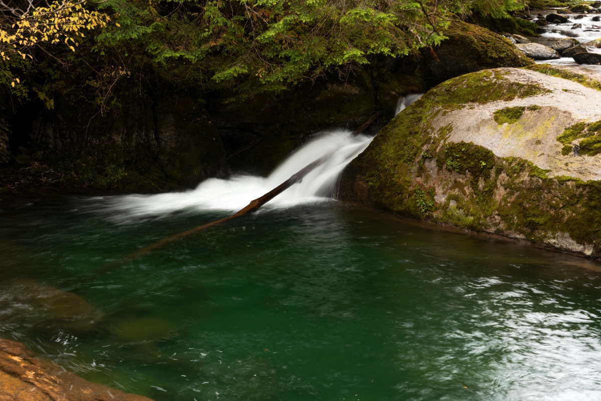 安康岚皋千层河霜降