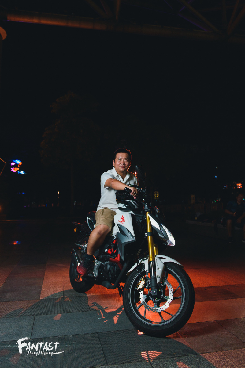 机车自拍 - sundayxeon - 图虫