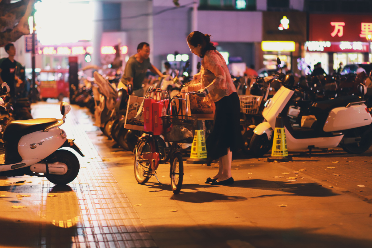 小城市的生活百态