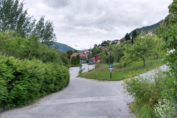 90763