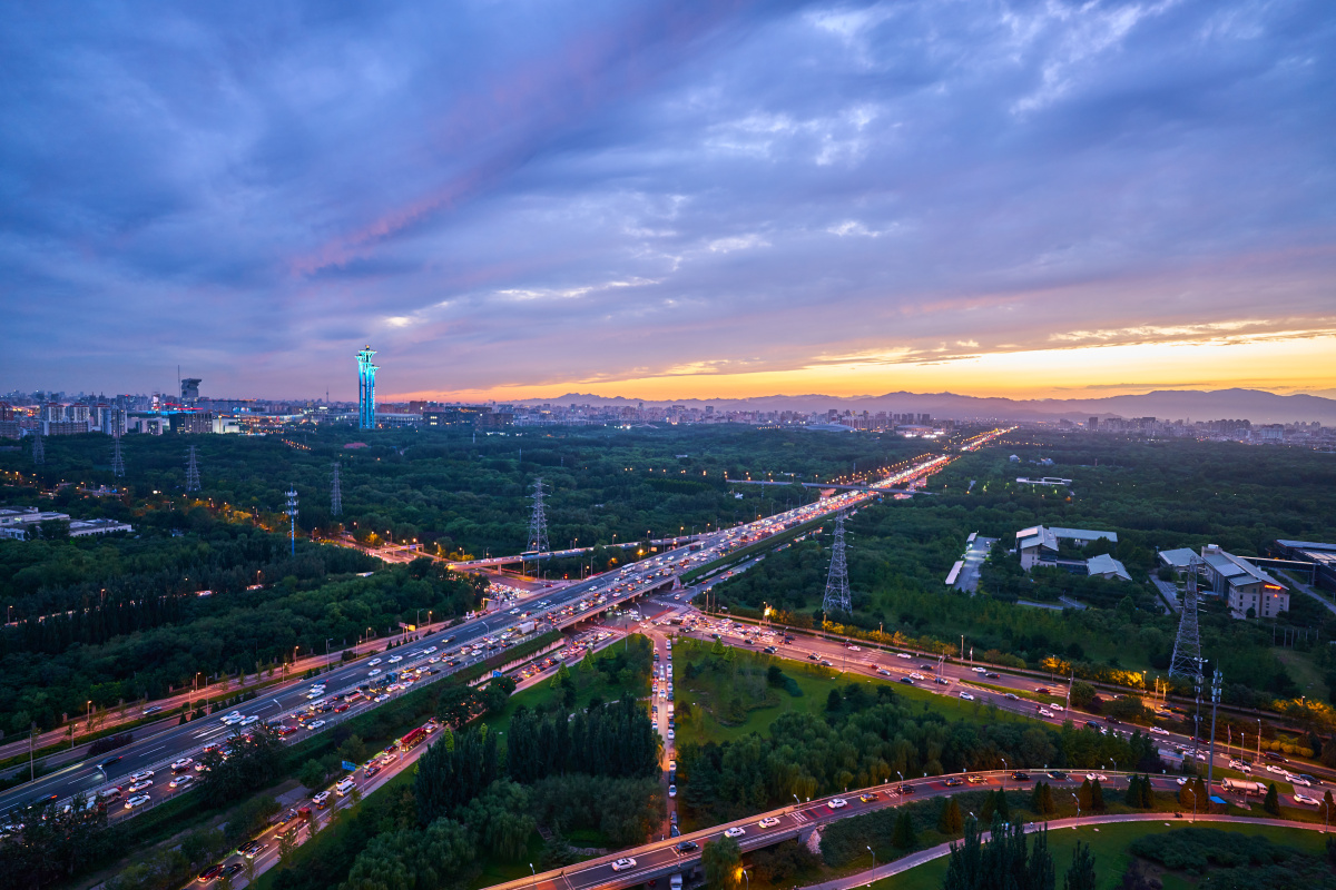 北京五环路仰山桥晚霞