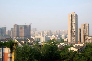 学校附近的建筑群落