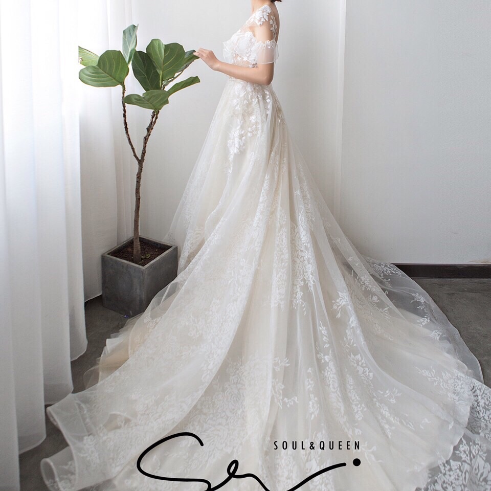 轻纱和宫廷范你们喜欢哪个