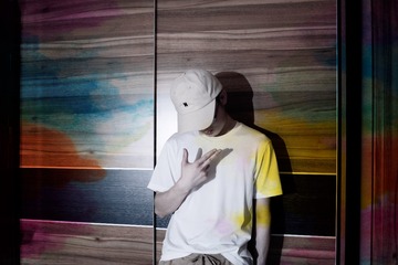 001