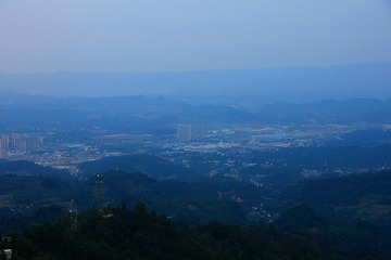 576333