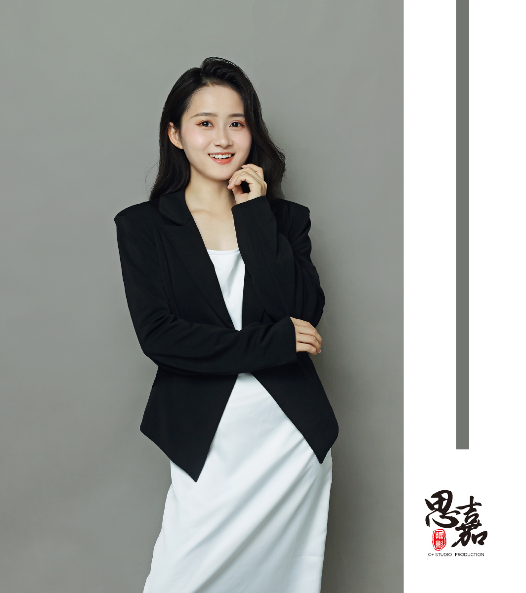 上海证件照拍摄：记录美好瞬间的艺术