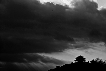 山雨欲来