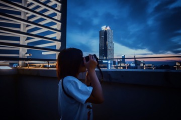 001