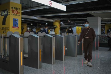 748648