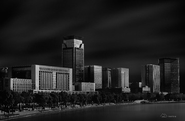新城光与影