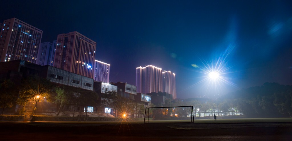 夜晚的操场02