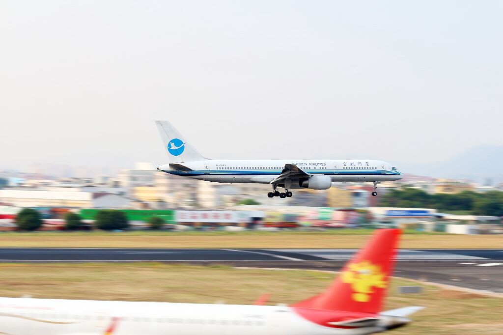 厦航757