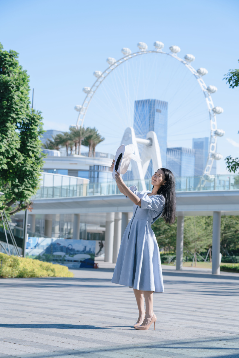 欢乐港湾摩天轮看海少女写真