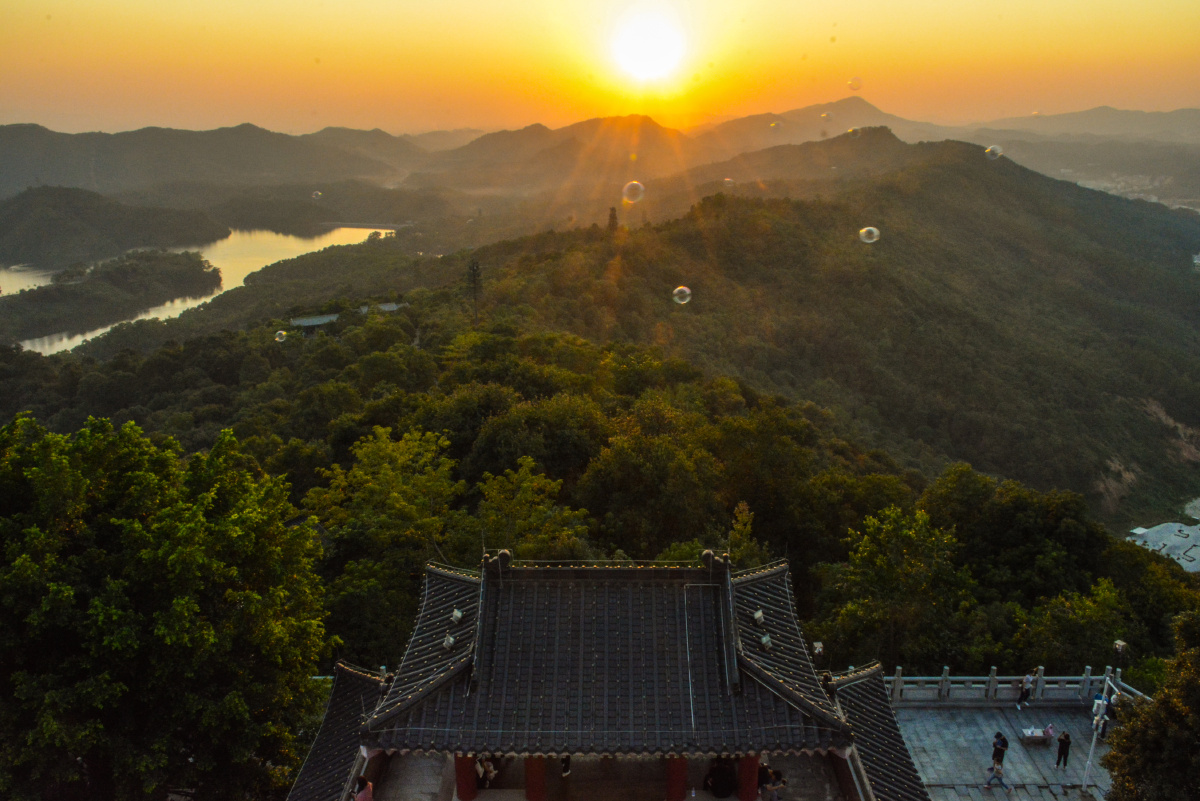 惠州高榜山看日落