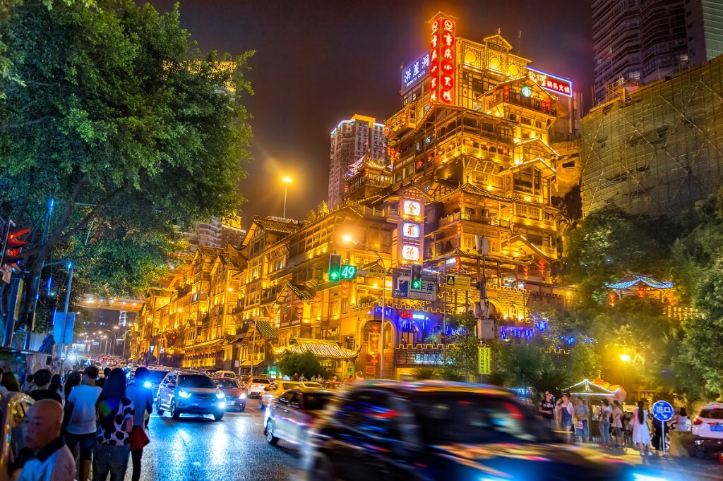 洪崖洞游客照
