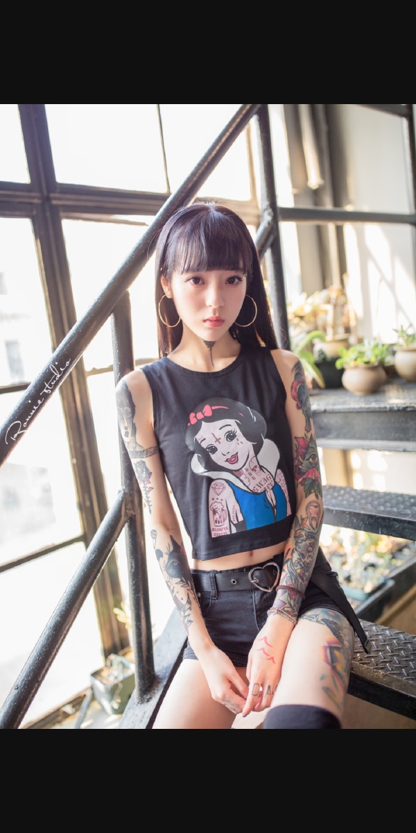 超帅的花臂小姐姐