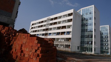 P1730367