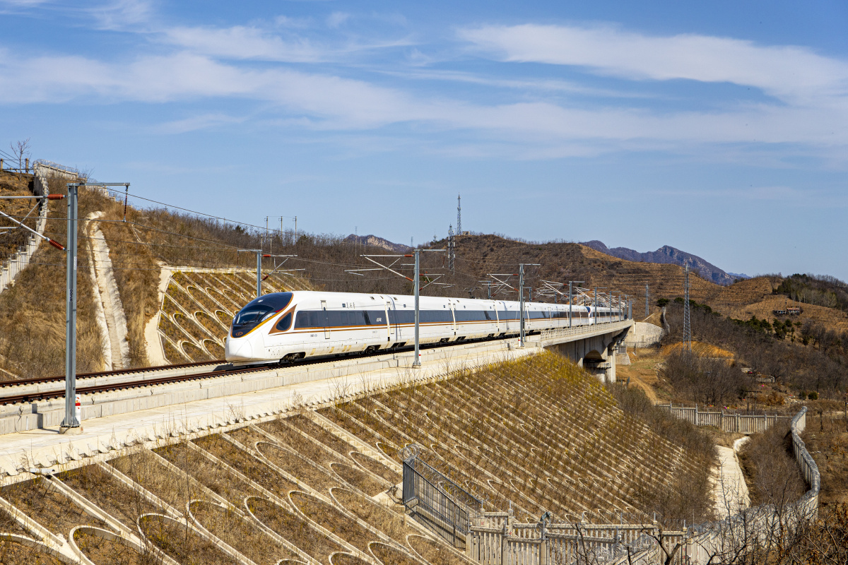 京沈高铁·兴隆县西站