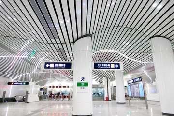 一脸不高兴