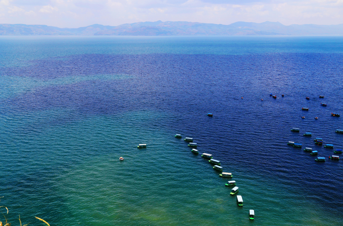 云南抚仙湖风光