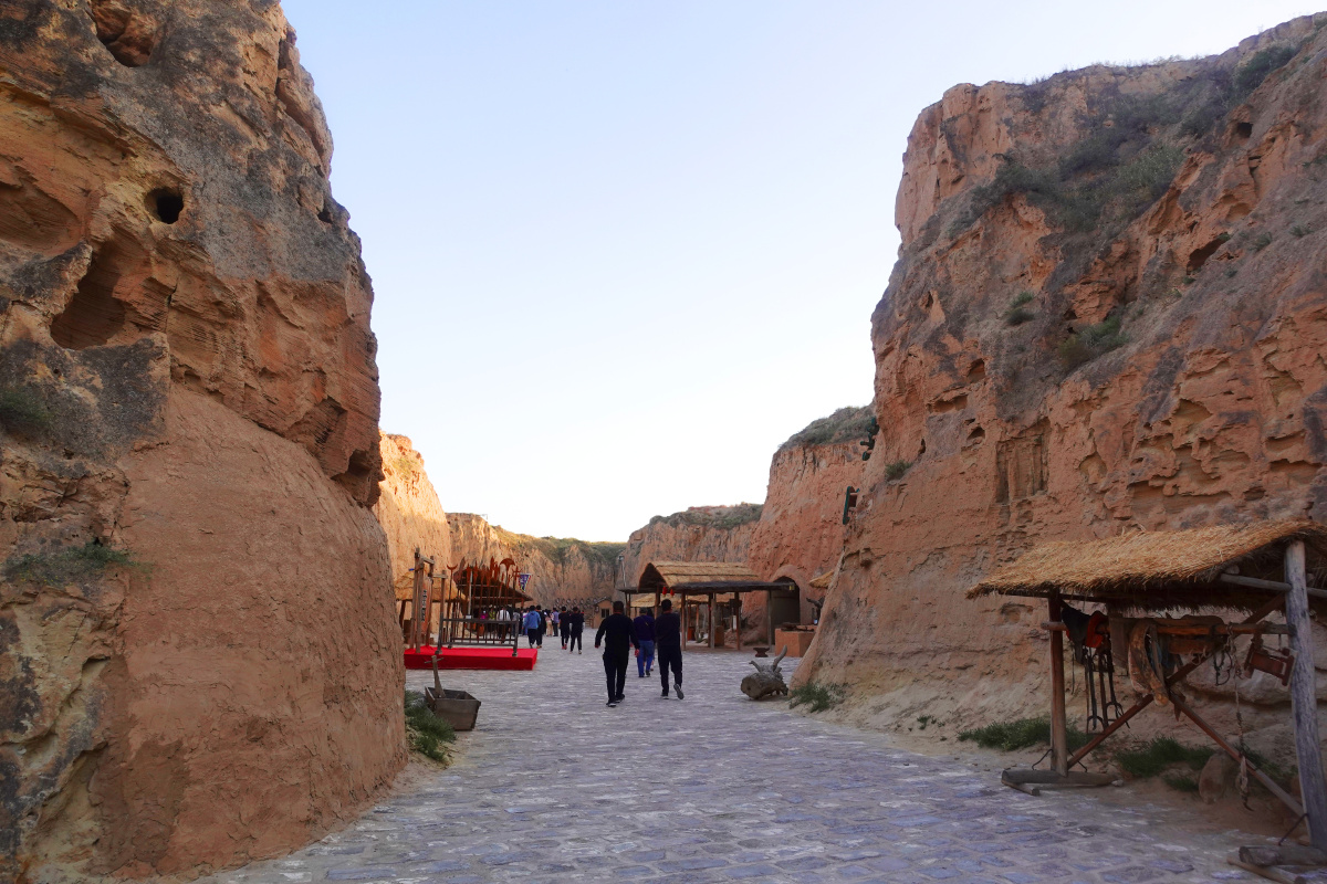 宁夏银川藏兵洞神秘的明代地下兵城
