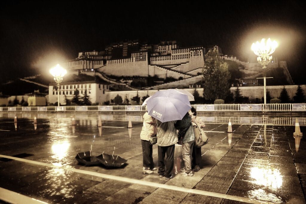 下雨时，总是别有一番韵味。