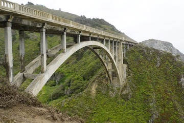 474977