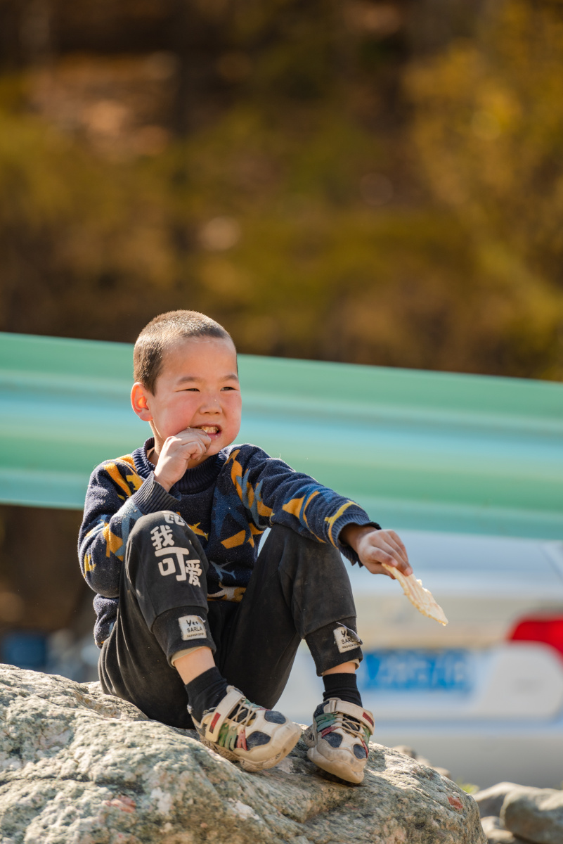 啃馕的快感 - 张小力 - 图虫