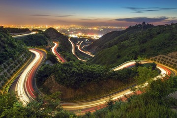 最美盘山路