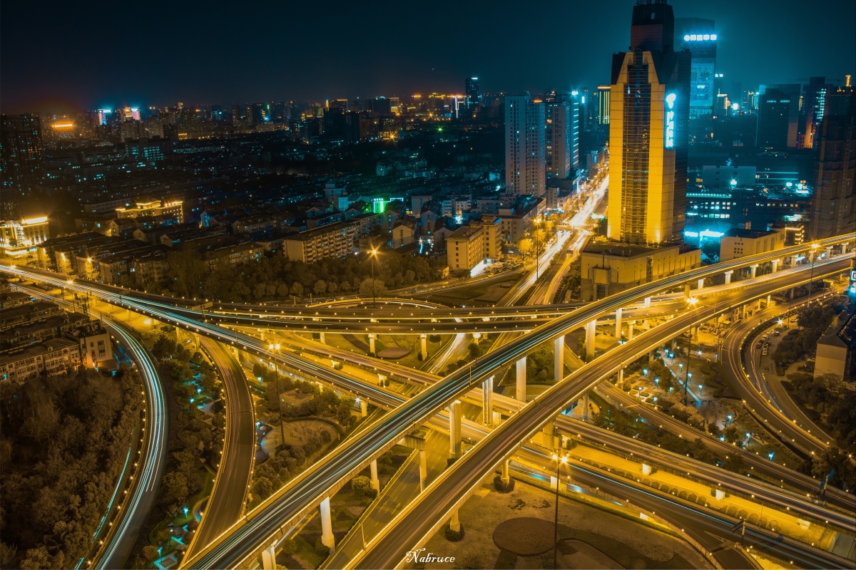 五里飞虹摄于五里墩