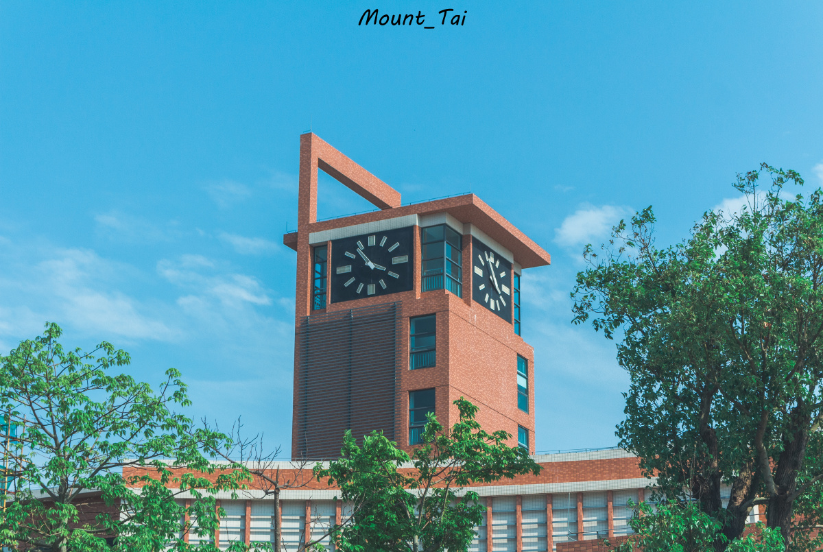 母校钟楼 - mount_tai - 图虫
