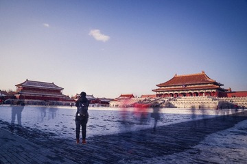 法师站立于大地之上