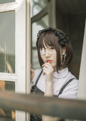 1712127