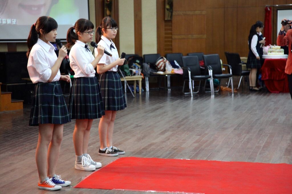DP学生表演者