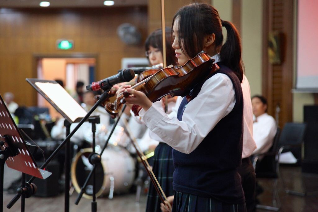 DP学生表演者
