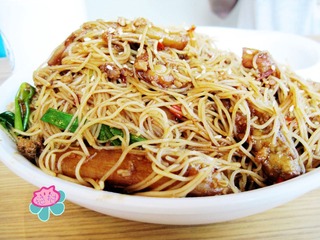 IMG_0582 鱼香茄子炒米线
