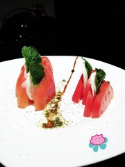 IMG_2733西红柿奶酪沙拉.jpg