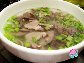 IMG_2862西芹牛肉汤.jpg